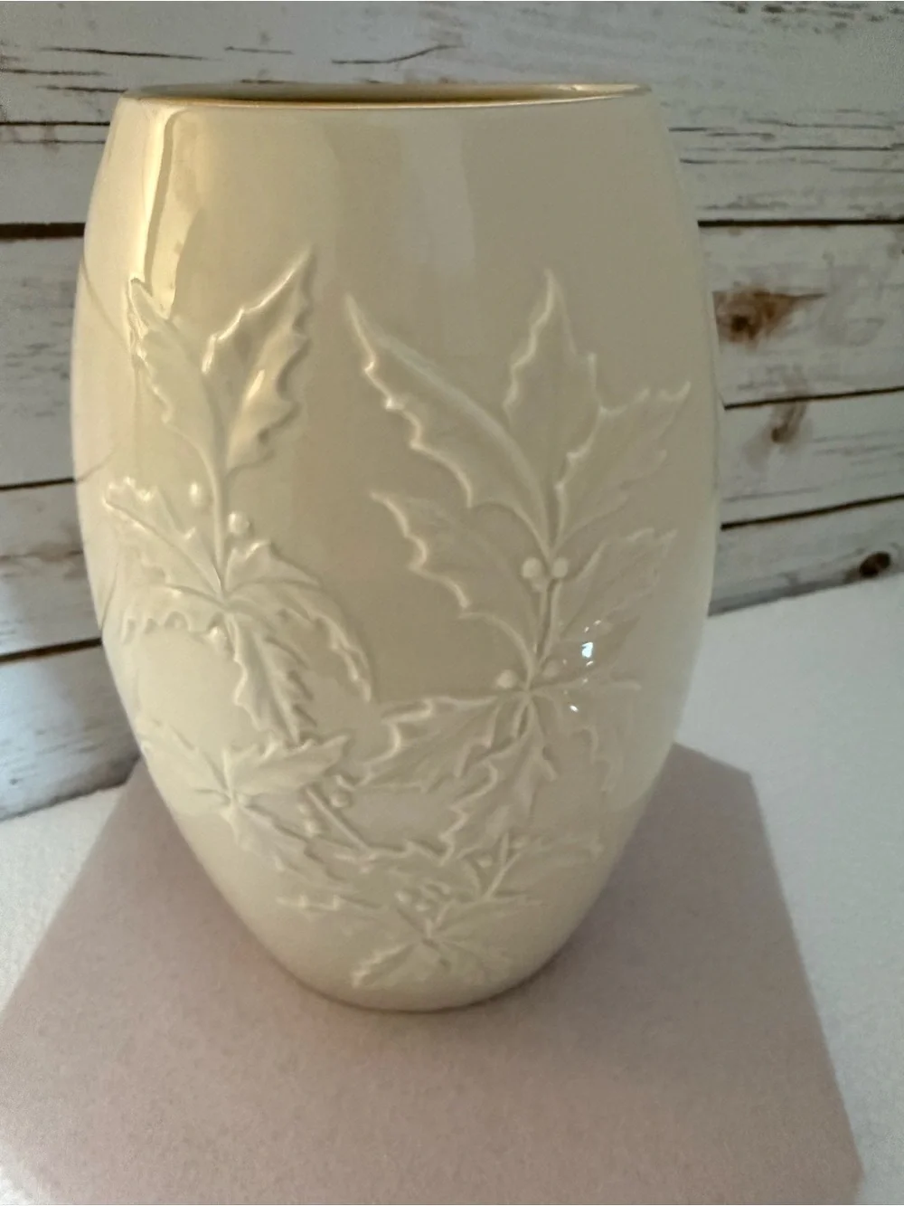 Lenox Legacy Edition Winter Seasonal Vase Cardinals & Holly Limited Edition COA